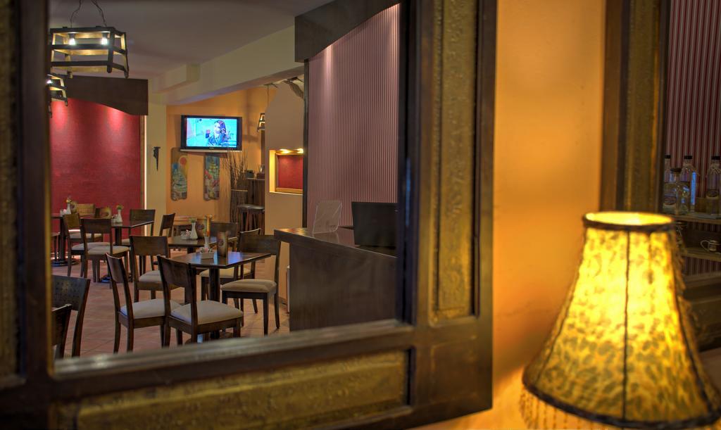 Xenonas Sta Tzakia Hotel Karpenisi Ngoại thất bức ảnh