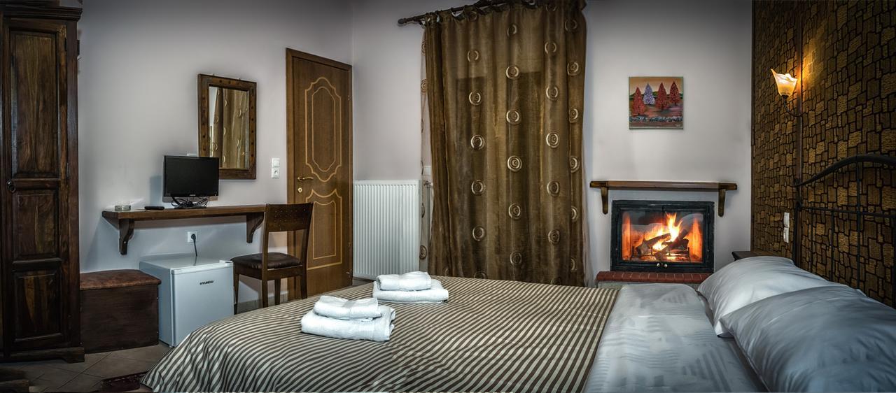 Xenonas Sta Tzakia Hotel Karpenisi Ngoại thất bức ảnh